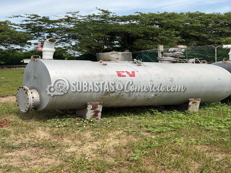 Tanque de mezcla con agitador en acero inoxidable en Barranquilla